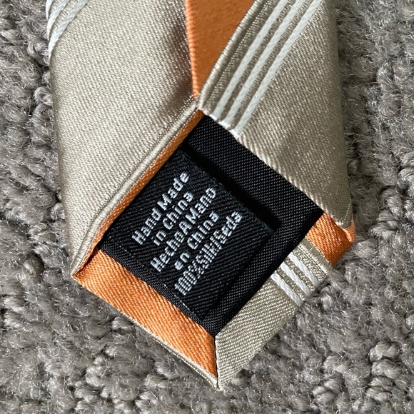 Handmade Stafford silk tie - Picture 2 of 6